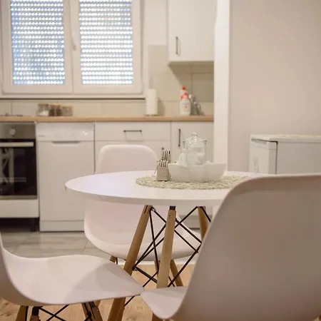 Jakov Апартаменты Задар