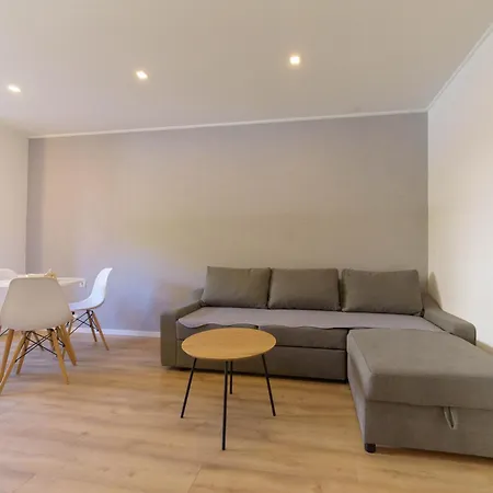 Apartment Jakov *