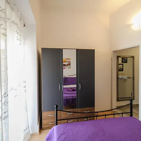 Apartment Jakov